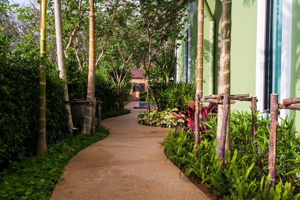 Jinda Resort Phuket Exterior foto